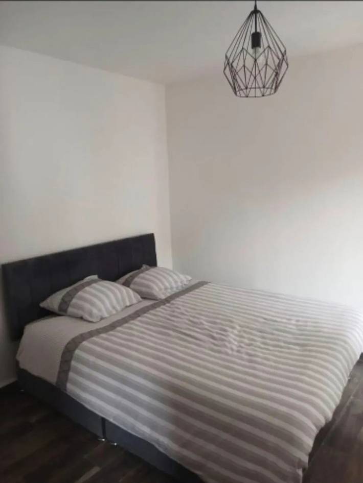 Apartamento entero, Apartamento Valenciennes 45 m², billar in Valenciennes, Región de Valenciennes