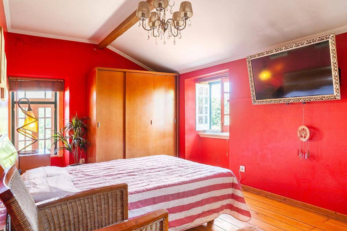 Apartamento de férias inteiro, Double Room with Garden View in Ramalhal, Distrito de Lisboa