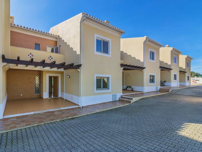 Ferienhaus für 6 Personen, mit Terrasse und Ausblick sowie Garten an der Algarve - 3