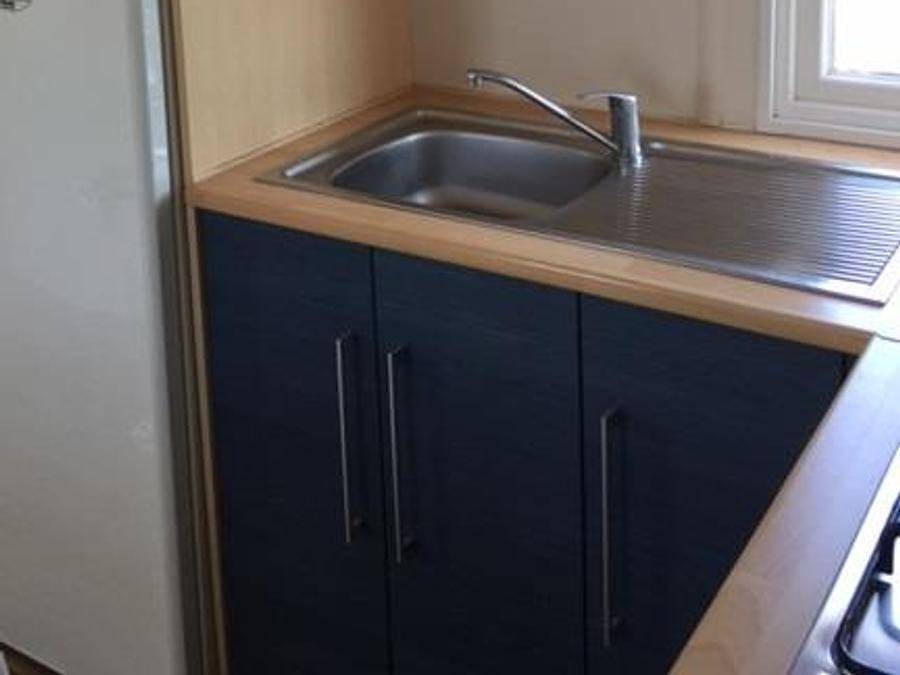 Flower Camping le Mat - Mobile home 4 persons - Confort 27m² - 2 bedrooms - covered terrace - 11 nights in Trévou-Tréguignec, Pink Granite Coast