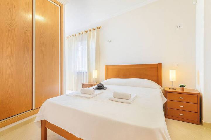 Lovely  4 Bedroom Villa Forte, Private Heated Pool Upon Request in Albufeira e Olhos de Água, Faro District