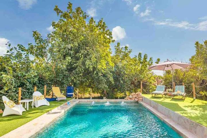 Finca for 6 people, with pool and view as well as garden, with pets in Son Ametler