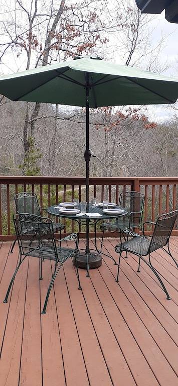 Gemütlicher Bergurlaub !! Spaß für die ganze Familie. (1 Meile vom Lake Nantahala) in Nantahala, Macon County