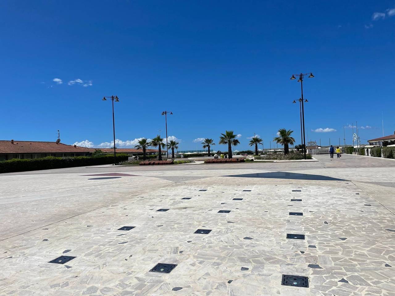 Appartement entier, Appartement 'Duca D'Aosta Suite' avec Vue Mer, Jardin Commun et Climatisation in Viareggio, Riviera Italienne