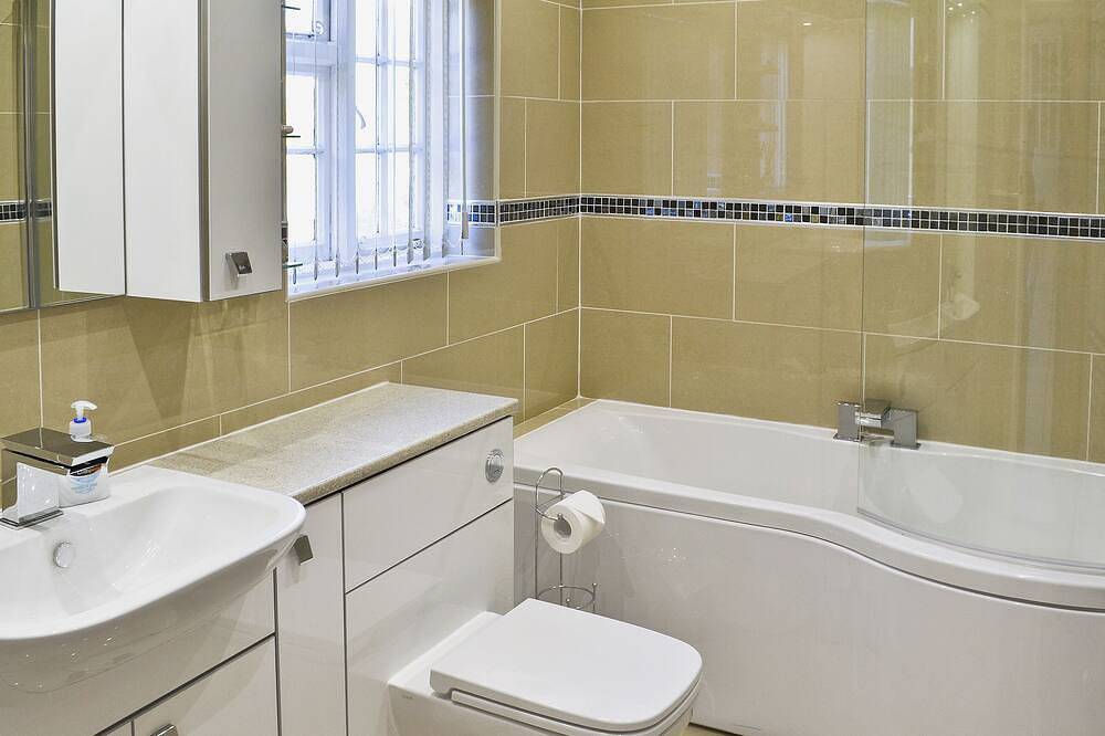 2 bedroom accommodation in Charlestown, St Austell in Charlestown, Cornwall