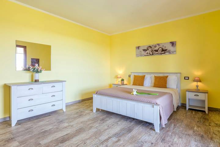 Villa per 16 persone, con piscina e giardino in Olmedo
