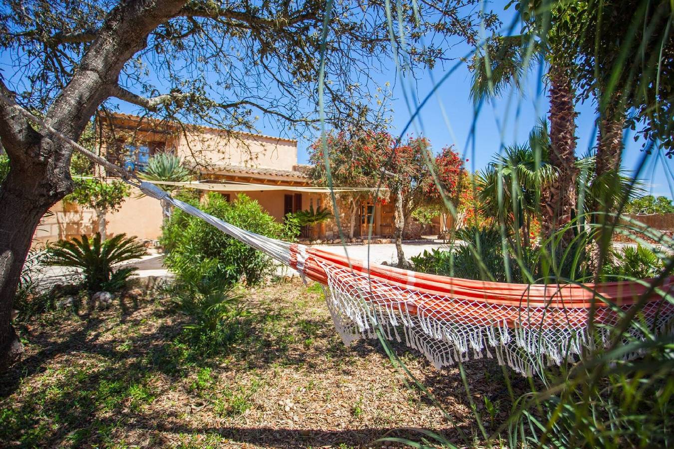 Finca 'S'Hort - Can Rita' mit privatem Pool, Wi-Fi und Klimaanlage in Es Llombards, Santanyí