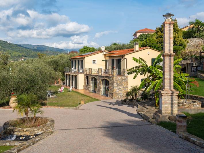 Ferienwohnung für 6 Personen, mit Terrasse und Garten sowie Ausblick, mit Haustier - 1