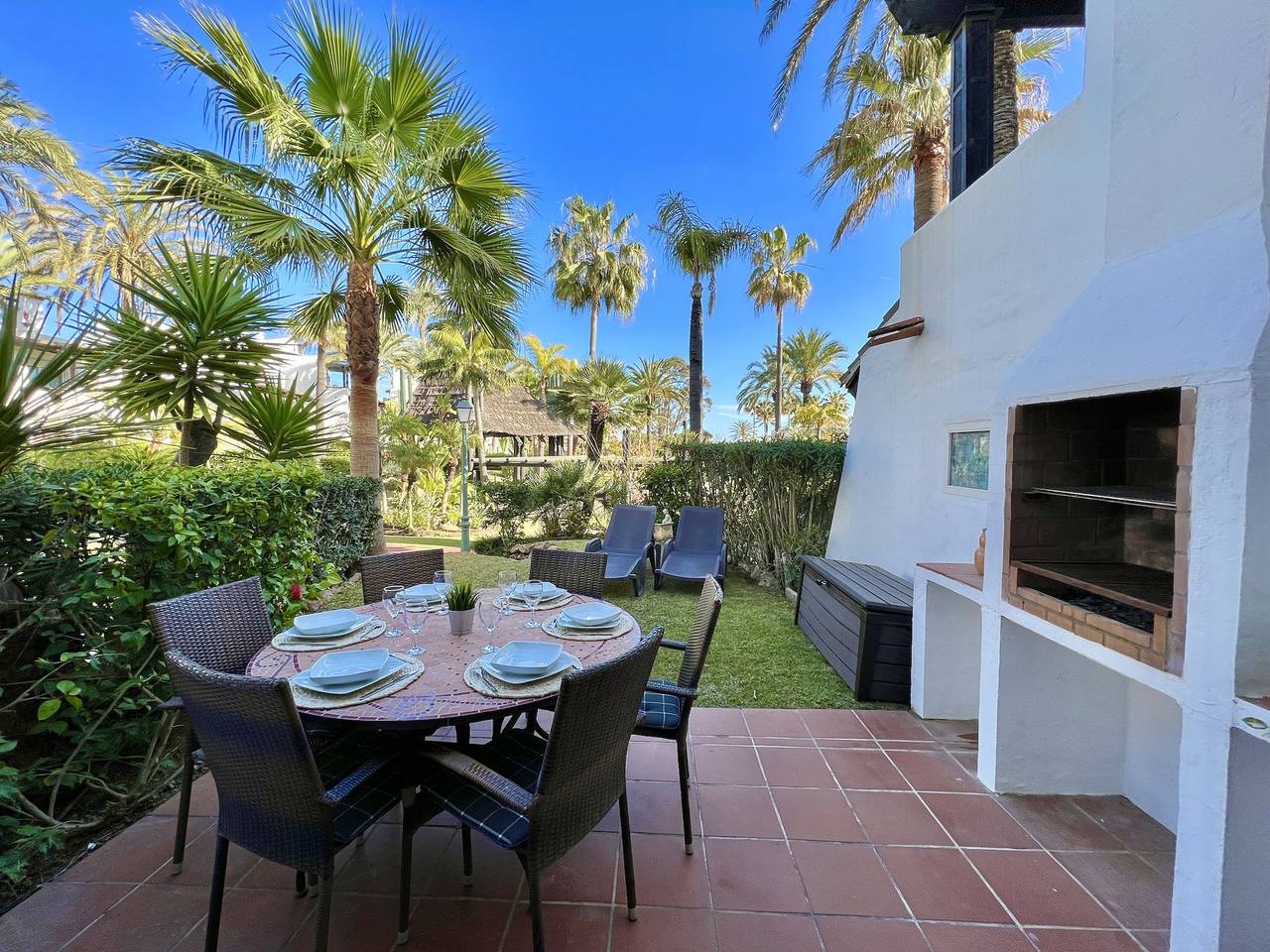 2 - Townhouse close to the beach in Riviera Del Sol in Triangulo de Costalita, Estepona