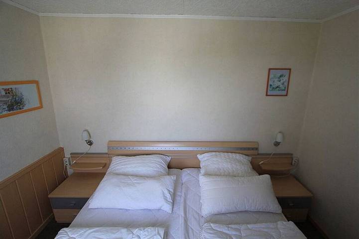 Ferienhaus für 2 Personen, mit Pool und Garten sowie Terrasse, mit Haustier in Auerbach - 2