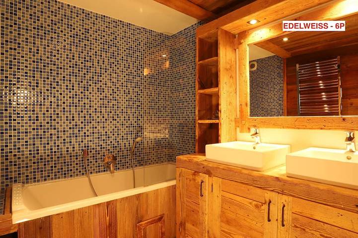 Chalet pour 8 personnes, avec jardin ainsi que jacuzzi et sauna à Bonneval-sur-Arc - 4