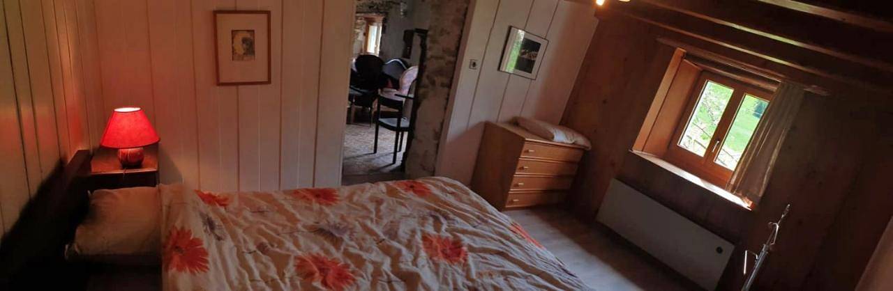 Gîte pour 2 personnes, avec jardin et terrasse ainsi que vue et sauna dans La Brévine - 3