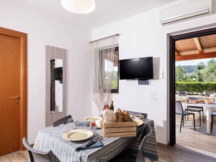 Gîte pour 3 personnes, avec jardin et piscine, adapté aux familles à Vieste - 3