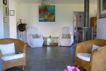 Gîte pour 7 personnes, avec jardin et terrasse à Saint-Molf