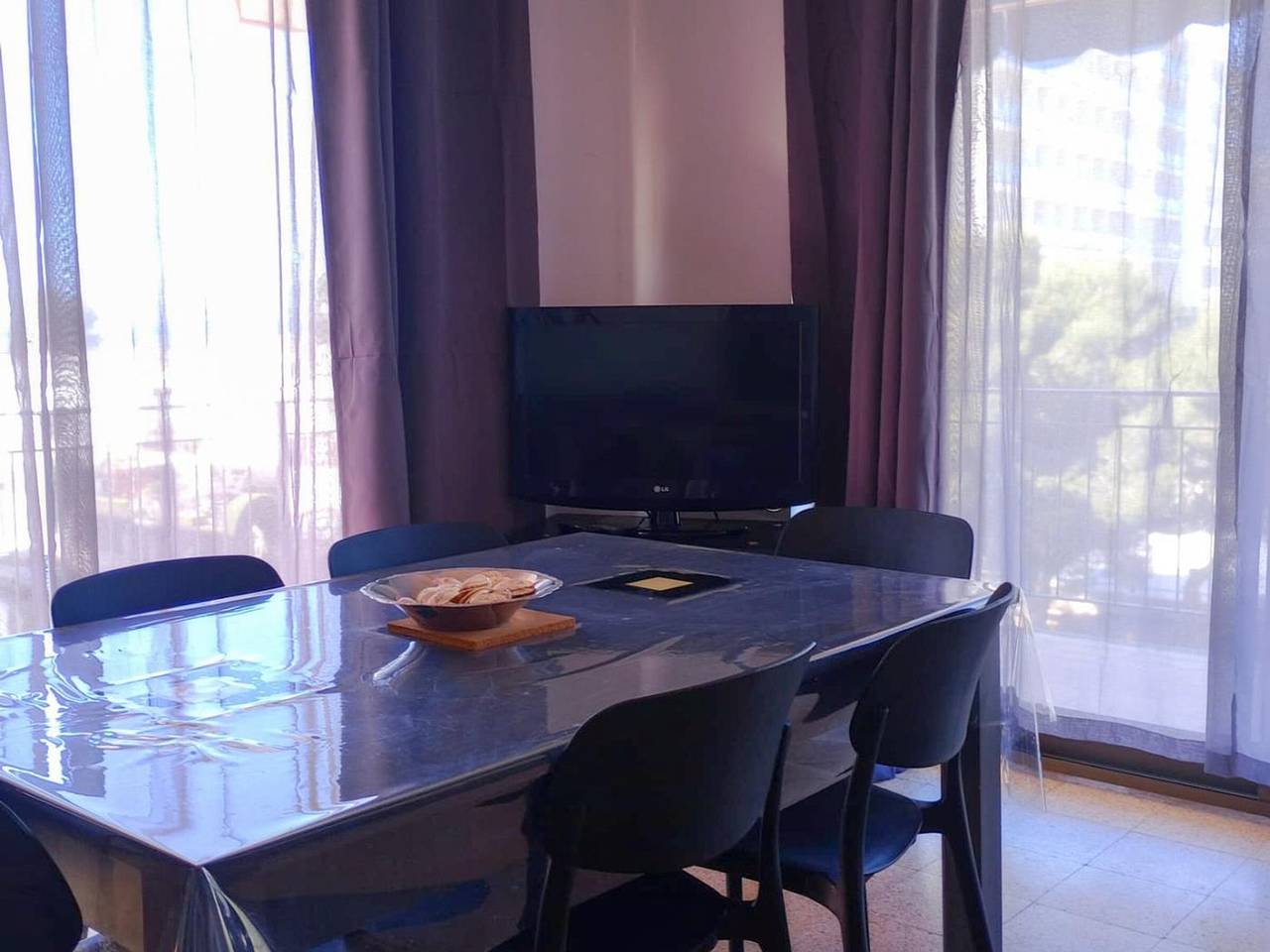 Ganze Wohnung, Apartment für 10 Personen mit 4 Schlafzimmern in Salou nahe dem Strand in Salou, Costa Dorada
