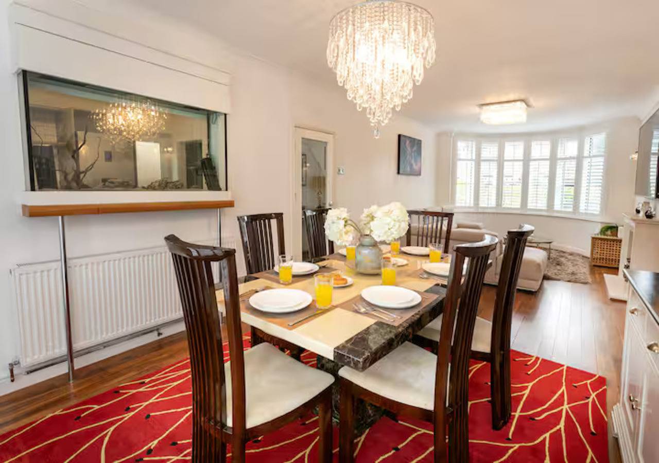 Beautiful Escape | Wi-Fi | Garden & Free Parking - Pass the Keys in Nottingham, East Midlands