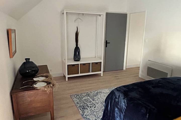 Location de vacances pour 8 personnes, avec piscine et jardin à Saint-Éloy-de-Gy - 3
