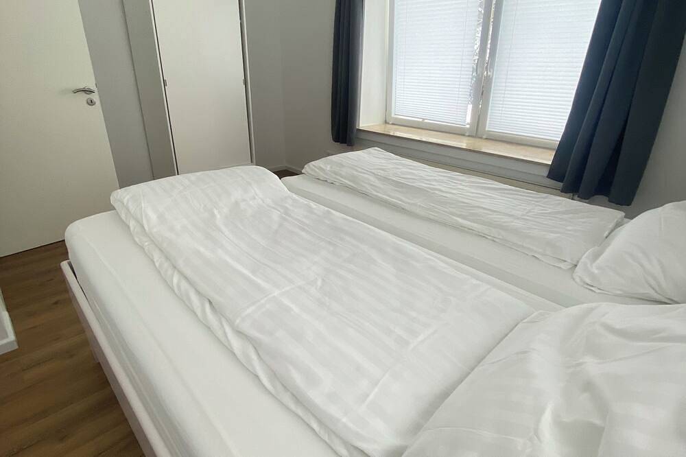 Familienfreundlich mit Garten & Privaten Parkplatz Monteure & Gruppen geeignet in Oldenburg, Niedersachsen