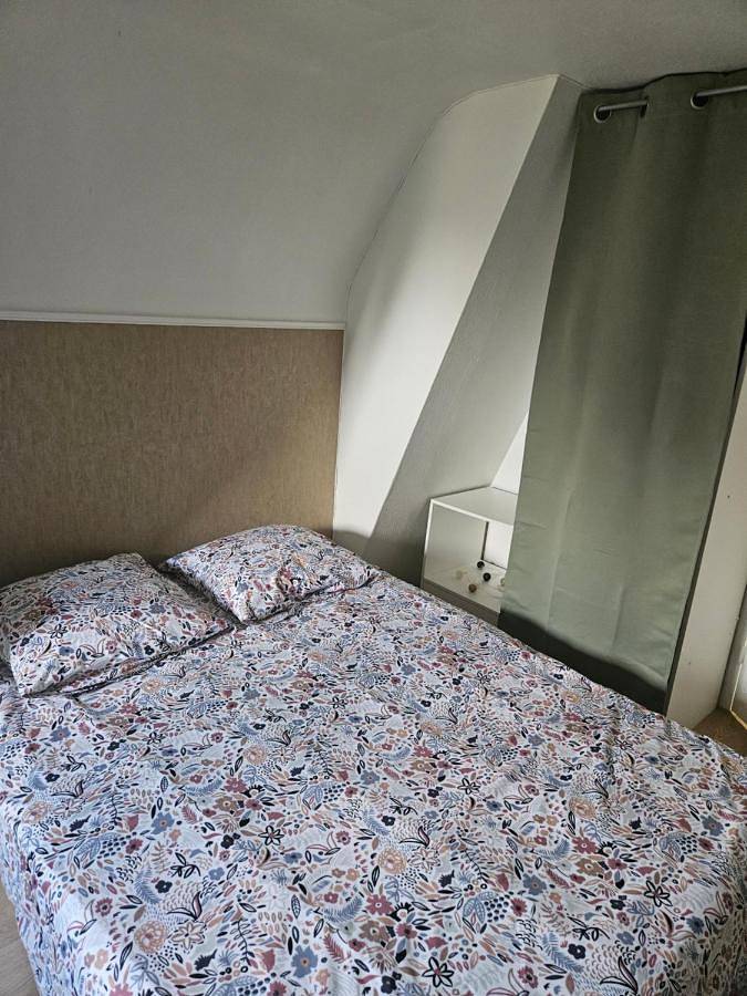 Chambre d’hôte pour 2 personnes, avec vue à Montbizot