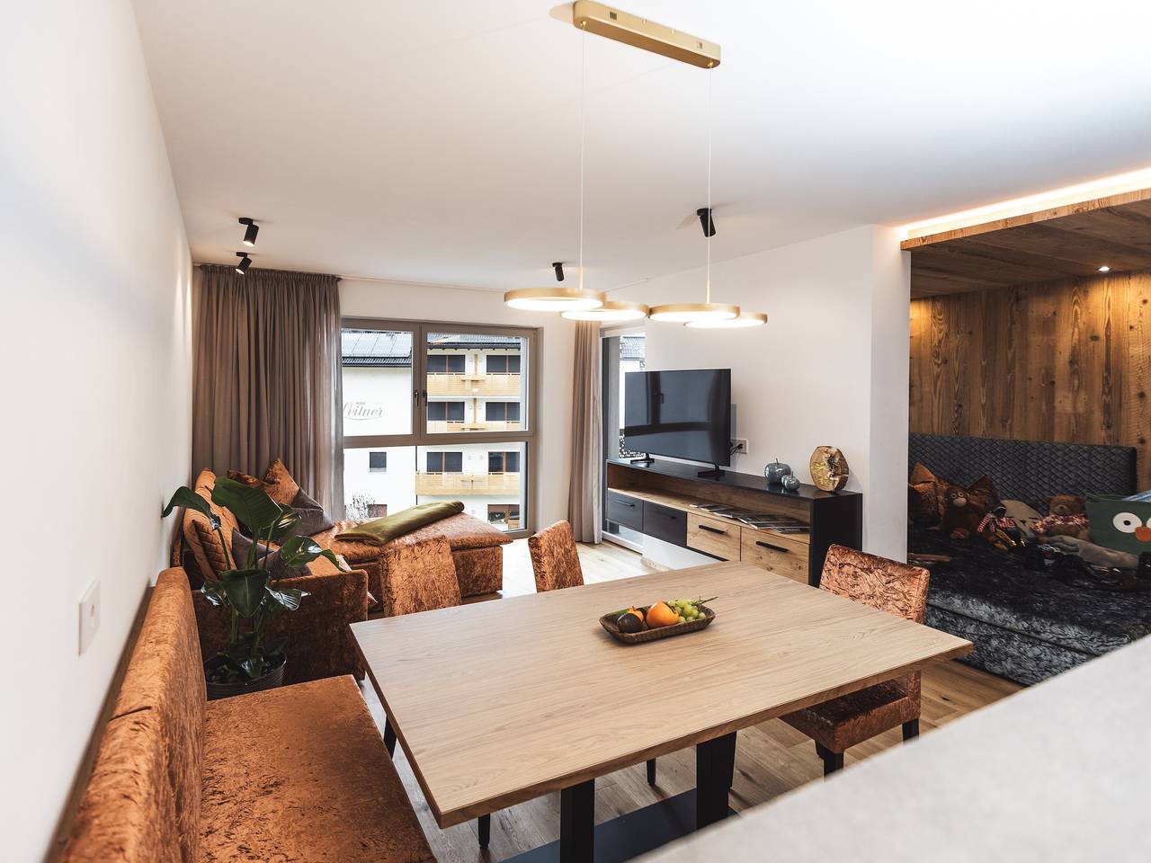 Ganze Wohnung, Ferienwohnung 'Paradeis Apartments A17' mit Bergblick, Balkon und Wi-Fi in Mühlbach, Dolomiti Superski