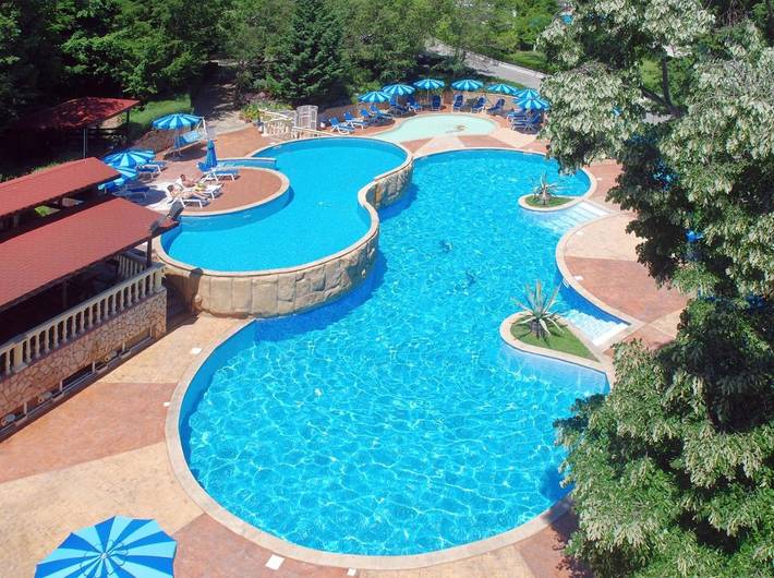 Hotel dla 2 osób, z basen dla dzieci i basen oraz widok i ogród w Złote Piaski