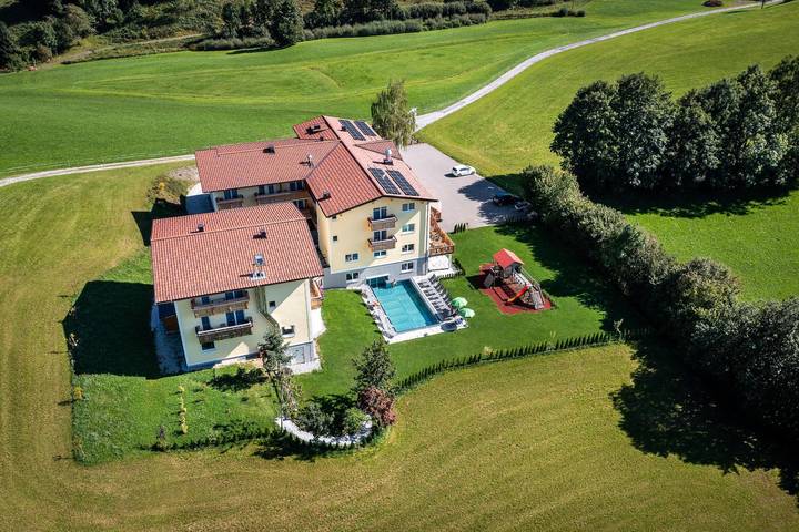 Hotel für 4 Personen, mit Sauna und Garten sowie Balkon, kinderfreundlich in Sankt Johann im Pongau - 3