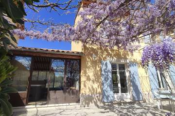 Villa voor 7 Personen in Mérindol, Parc naturel régional du Luberon, Afbeelding 2