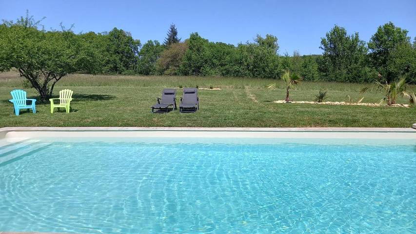 Location de vacances pour 4 personnes, avec jardin ainsi que terrasse et piscine à Sainte-Alvère - 2