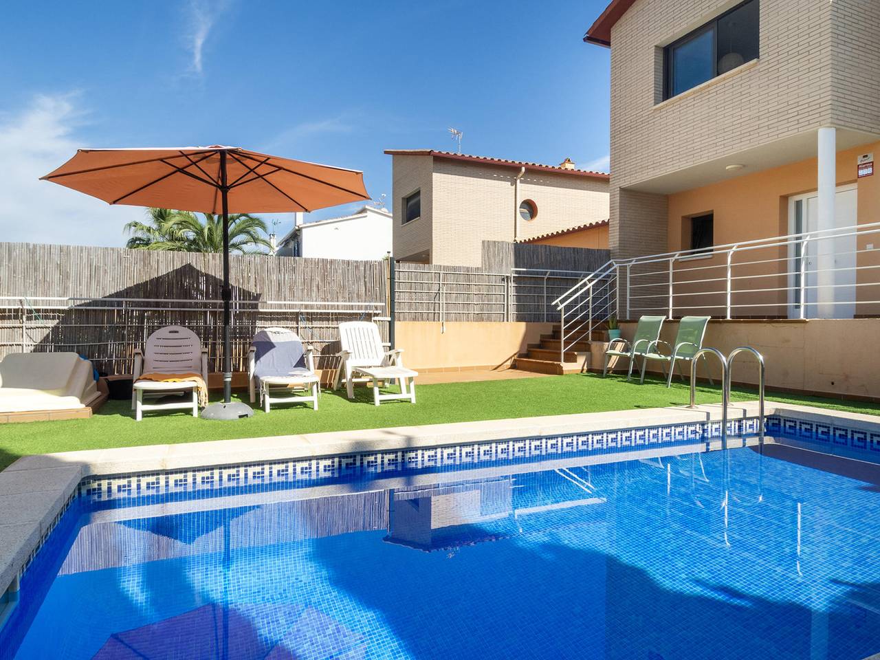 Ref. Cactus:  avec piscine privée à Riells – L’Escala, à 650 m de la plage in L'Escala, Haut-Ampurdan