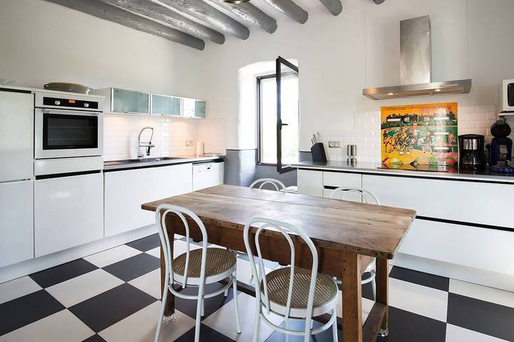 Maison de campagne pour 14 personnes, avec jardin à Labeaume - 2