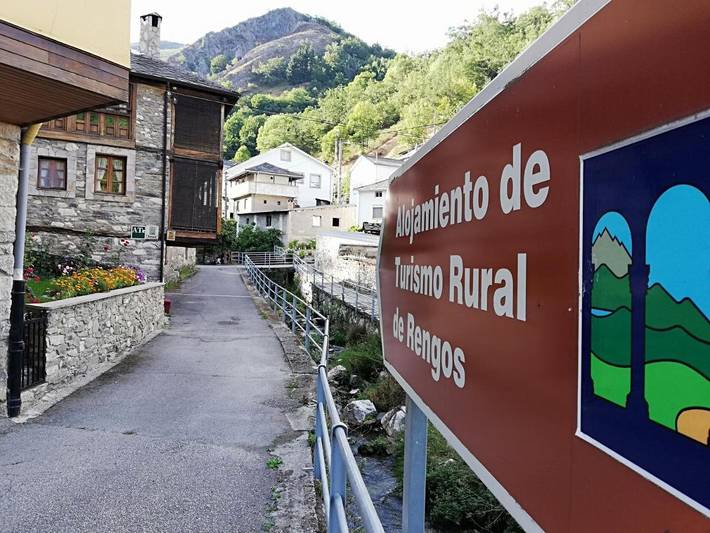 Casa rural para 6 personas, con balcón y vistas en Comarca del Narcea - 4