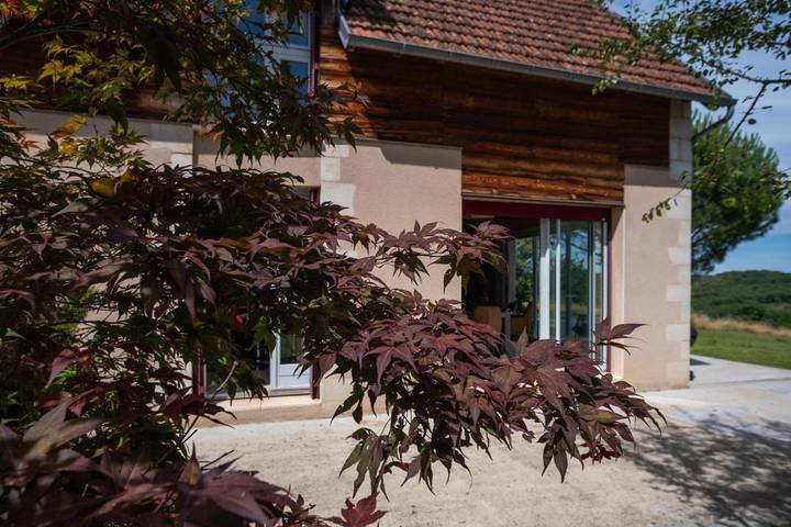 Location de vacances pour 6 personnes, avec vue et jardin, adapté aux familles à Martel - 2