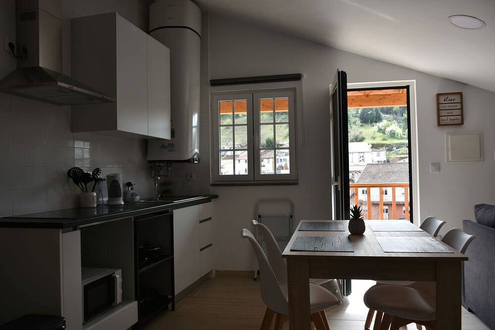 2 bedroom apartment in braganã§a, foto 12