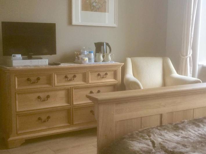 Chambre d’hôte pour 2 personnes, avec piscine ainsi que vue et jardin, adapté aux familles dans la Manche - 4