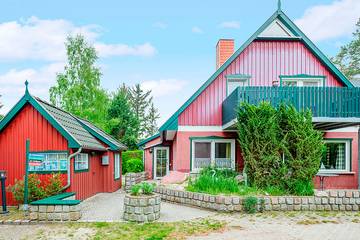Ferienwohnung für 2 Personen, mit Terrasse und Sauna sowie Balkon/Terrasse, mit Haustier in Prerow
