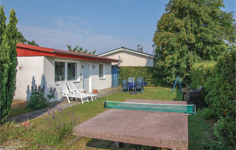 Bungalow für 4 Personen, mit Garten in Hohenkirchen (Ostsee)