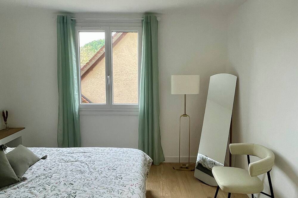 Chez Julie & Thomas charming house ac swimming pool near Rocamadour Padirac 15pers in Prudhomat, Lot