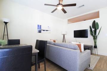 Apartment for 2 Guests in Houston, Harris County, Picture 2