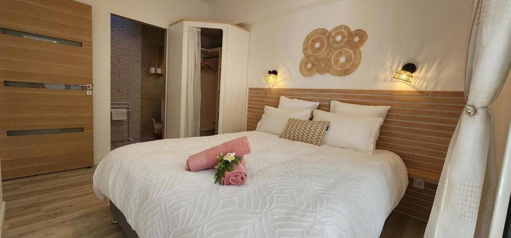 Location de vacances pour 4 personnes, avec terrasse et jacuzzi dans Cambuston - 2