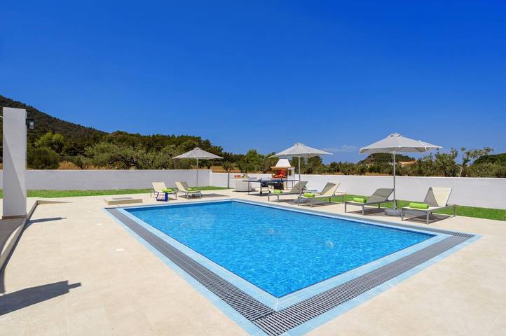 Villa pour 6 personnes, avec jardin, adapté aux familles dans Rhodes - 2