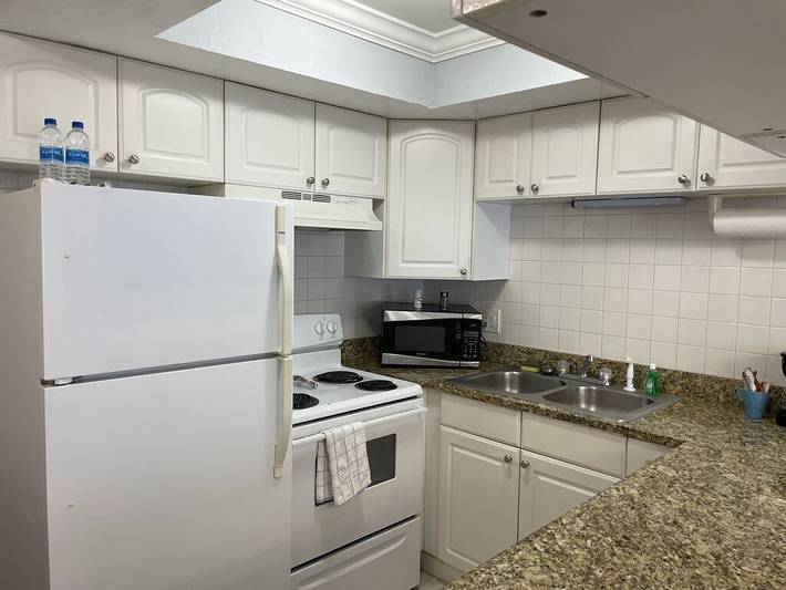 Vacation rental for 6 people, with yard and pool as well as balcony in Clearwater