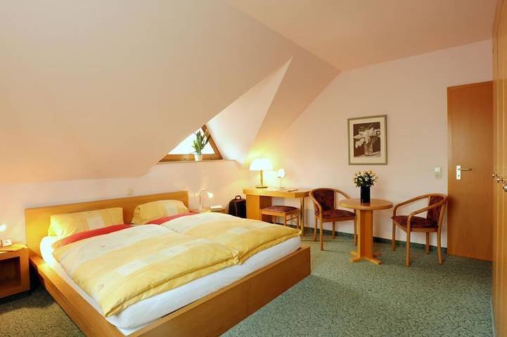 Ferienwohnung für 3 Personen, mit Balkon in Pirna - 2