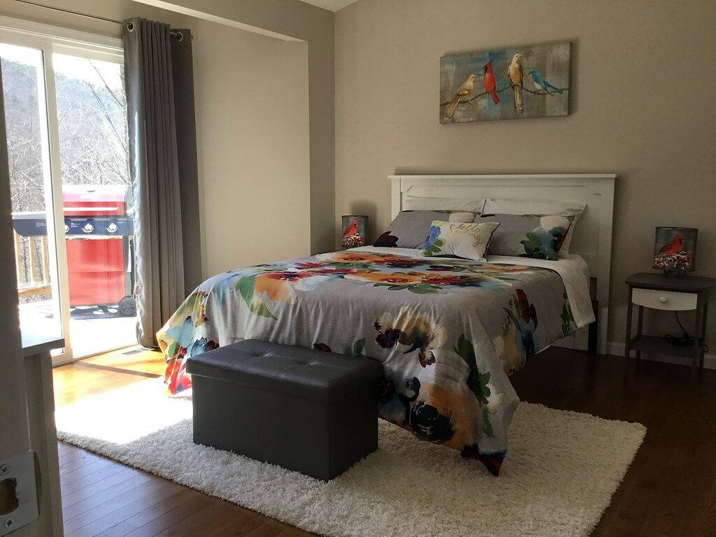 Fühlen Sie sich in unserem brandneuen 3-Bett-Apartment mit 2 Bädern wie zu Hause. Haus. in Massanutten, Blue Ridge Mountains