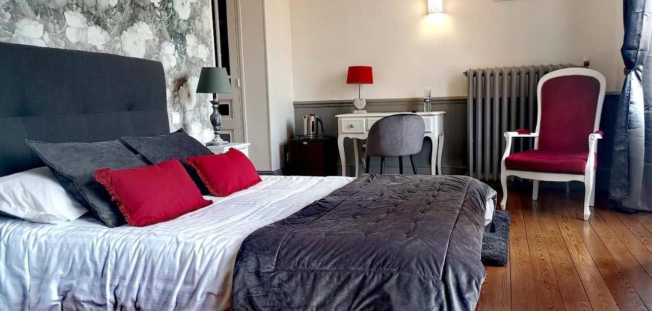 Logis Hotel La Tourelle du Beffroi in Bourbon-Lancy, Région de Charolles
