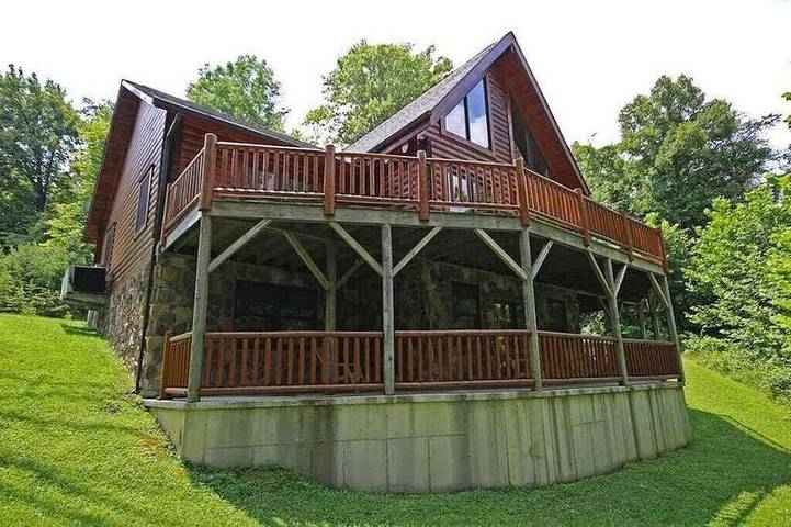 Vacation rental for 10 people, with terrace and hot tub in Hocking Hills