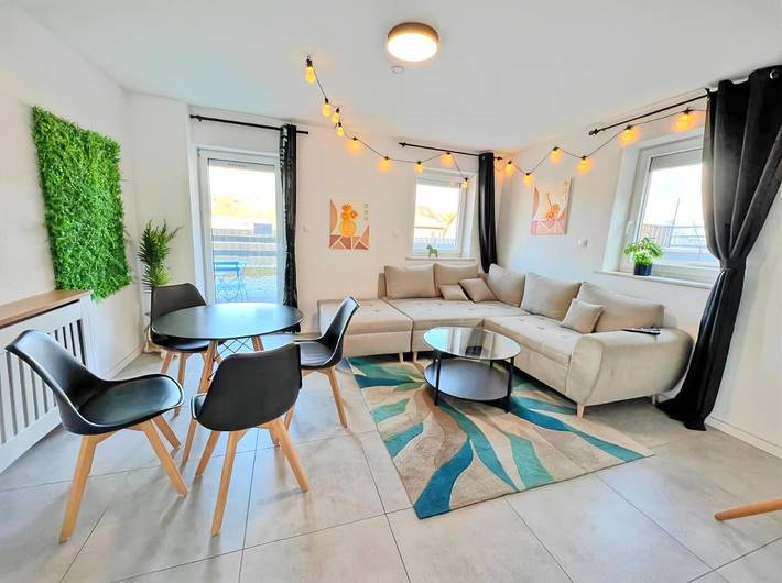 Ferienwohnung für 4 Personen, mit Balkon und Terrasse sowie Garten in Blaustein