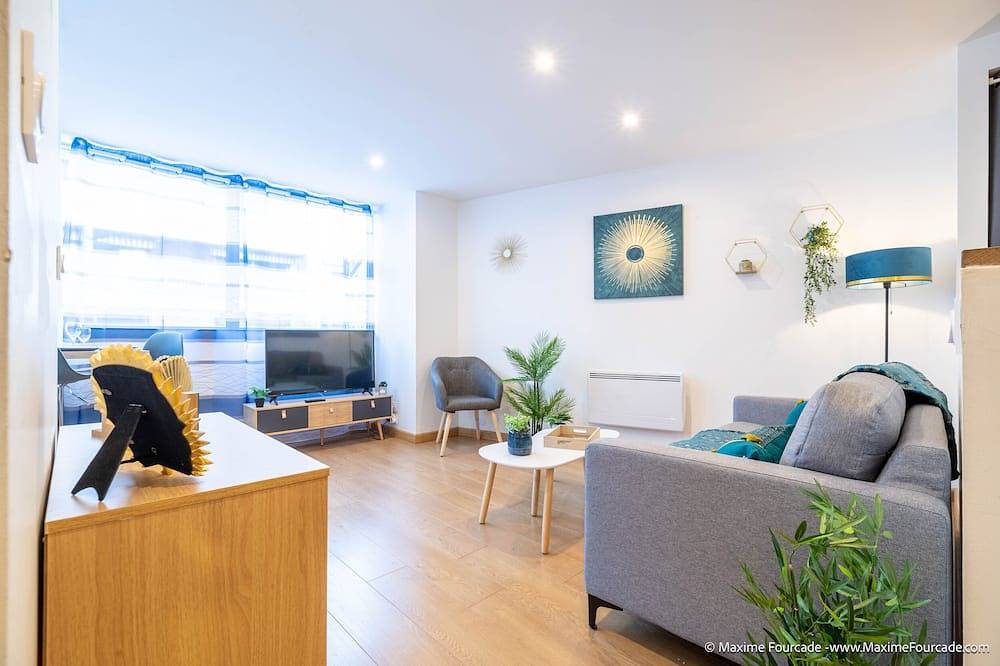 Apartamento entero, \"Le Blue Bay T2*Very Center*Comfortable*Wifi in Tarbes, Altos Pirineos