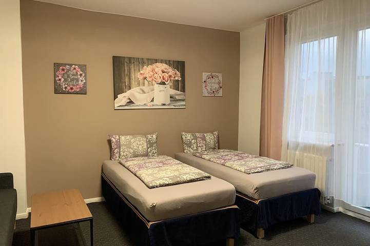 Ferienwohnung für 6 Personen, mit Balkon und Garten in Neukölln Berlin - 2