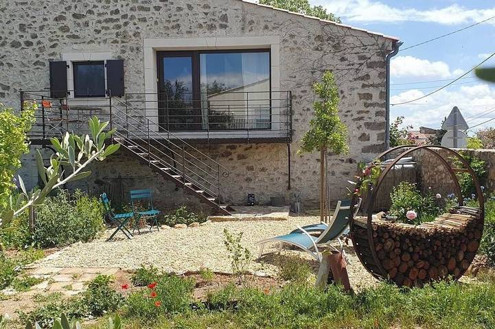 Gîte pour 3 personnes, avec Balcon et Jardin à Assignan
