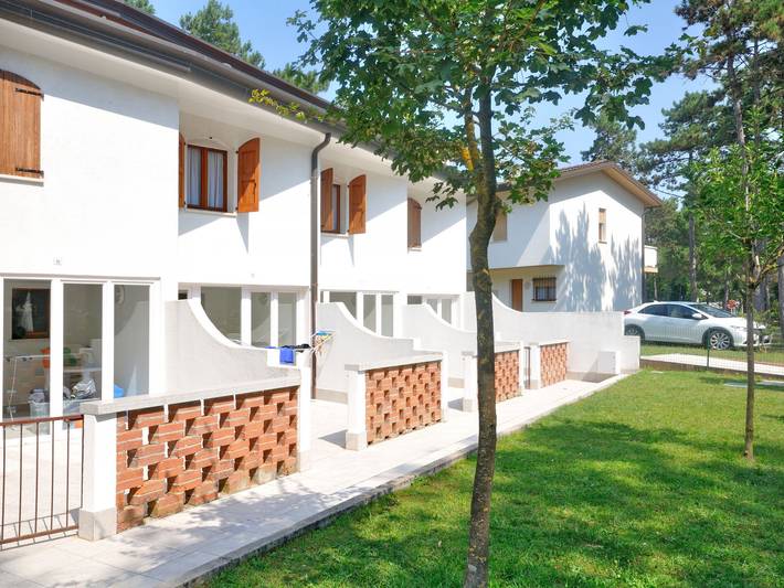 Ferienhaus für 5 Personen, mit Balkon und Garten in Bibione